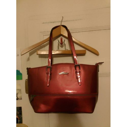 Sac rouge à main où bandoulière hexagona .