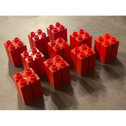 Lot de 10 LEGO DUPLO rouge avec slits 41978