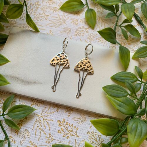 Boucles D'oreilles Découpées Au Laser En Or Pour Dames, Chambre Plus Lente Avec Jambes