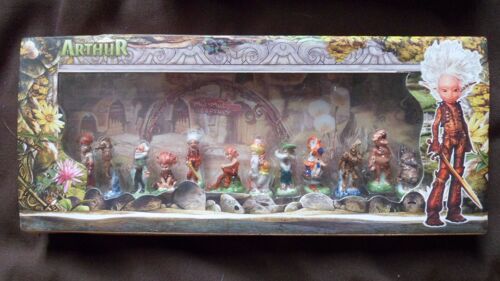 Boite De 12 Feves " Arthur " A Collectionner