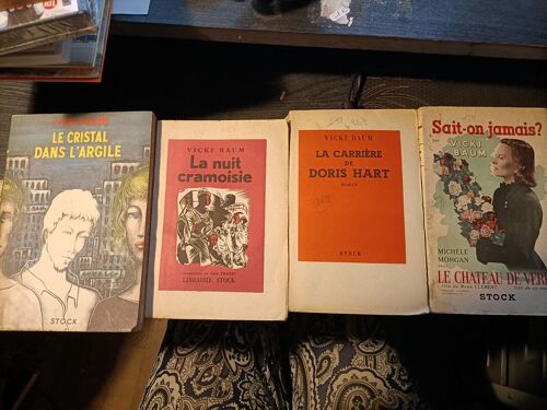 4 Livres De Vicky Baum :La Nuit Cramoisie +La Carrière De Doris Hart+Sait-On Jamais ?+Le Cristal Dans L'argile .