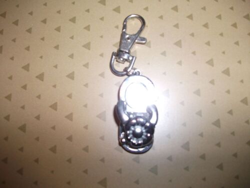 Porte-Clé Montre Tong