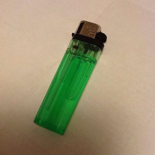 Briquet Dar Vert