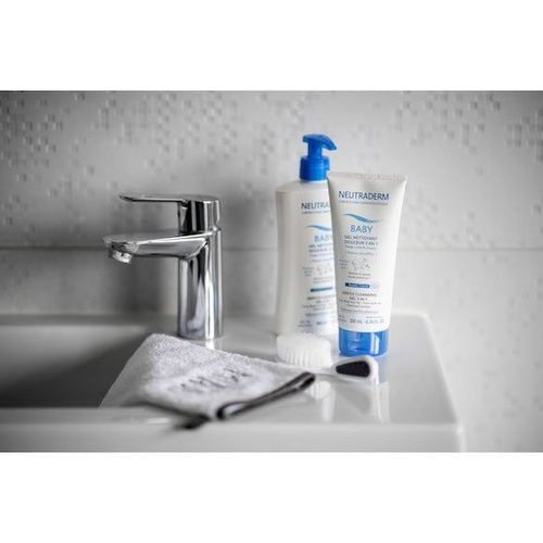 Gel Nettoyant Douceur 3 En 1 Tube 200 Ml De Neutraderm