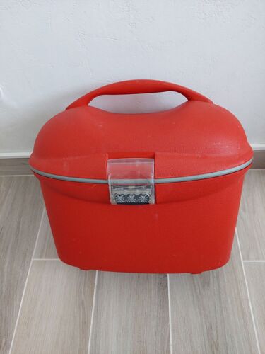 vanity case orange