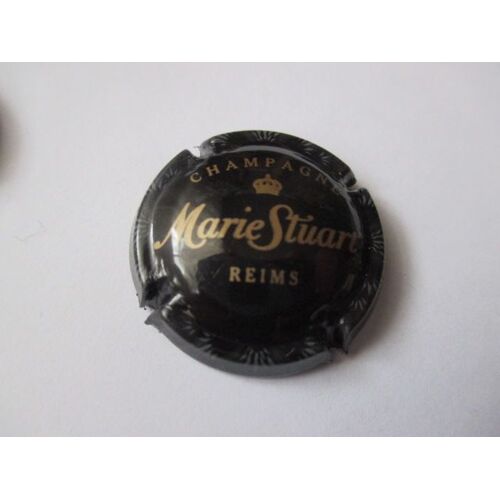 Capsule De Champagne Marie Stuart Fond Noir.