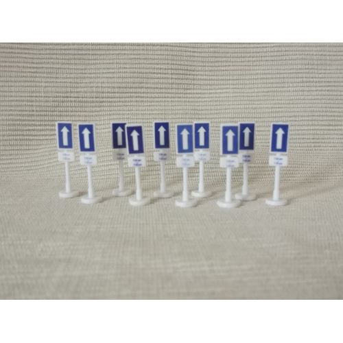 Lot De 10 Panneaux Sens Unique      Ho     1/87-Grell