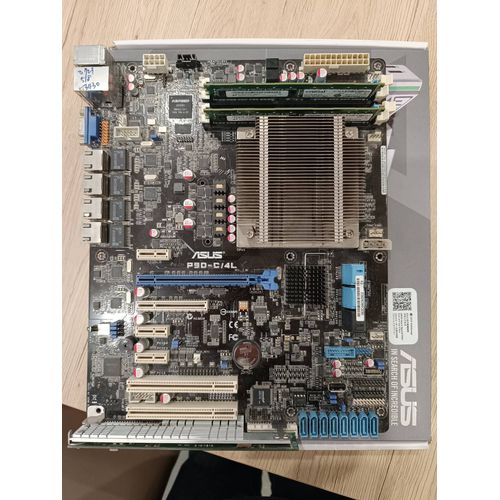ASUS P9D-C/4L + E3-1220v3 + 8 Go de RAM ECC + radiateur 1U CPU + Pike2008