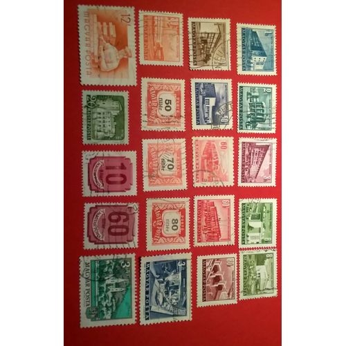 20 Timbres Hongrie Magyar Posta Courant