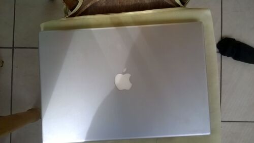 Apple Macbook Pro A1211 15" (fin 2006) intel Core 2 Duo - 2.16 GHz - Ram 1 Go - DD 120 Go