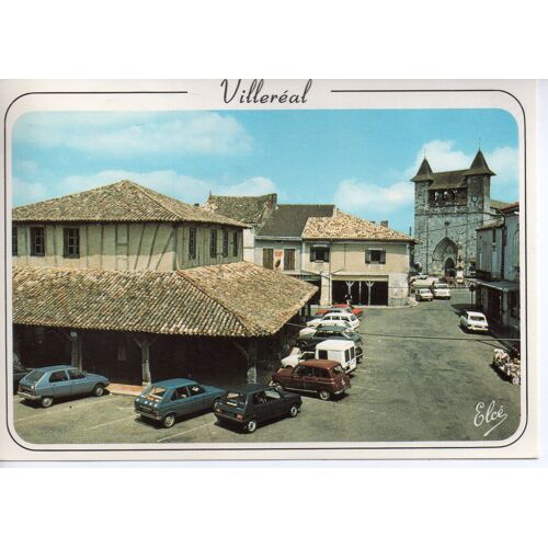 Villereal - 47 Lot Et Garonne - La Halle, L'église (Voitures, Renault 4l)