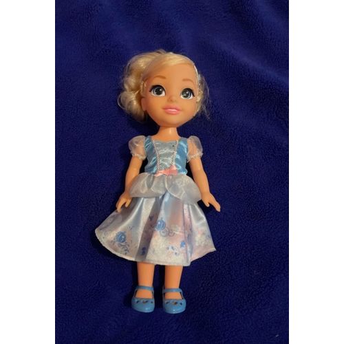 Poupée Cendrillon 