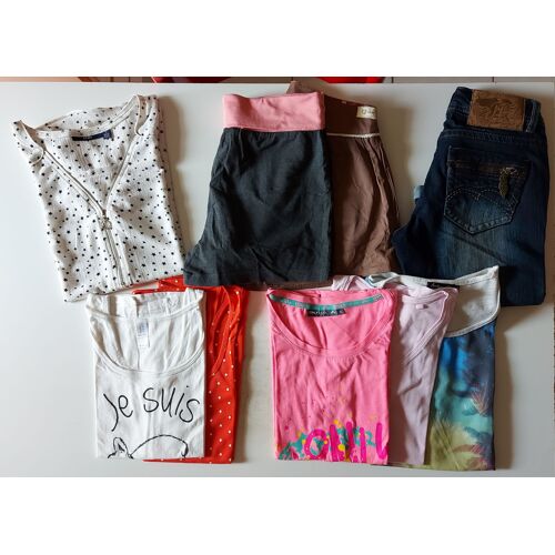 Lot Vêtements Femme / Jeune Fille - 36 / 1 / S - Eté - 1 Pantacourt, 2 Shorts, 6 Hauts