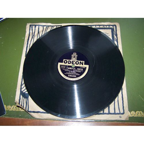 Je Connais Une Blonde - T'aimer Et Partir