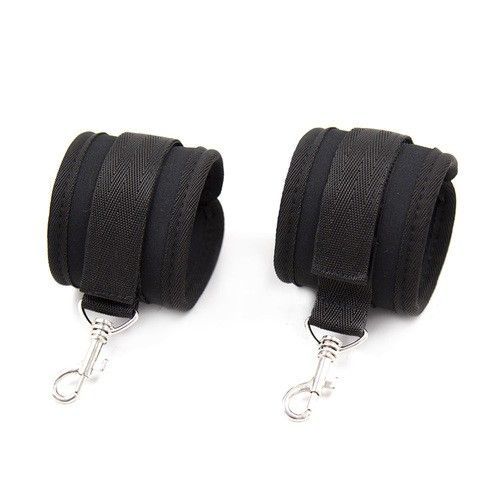 Menottes Barres D'attaches