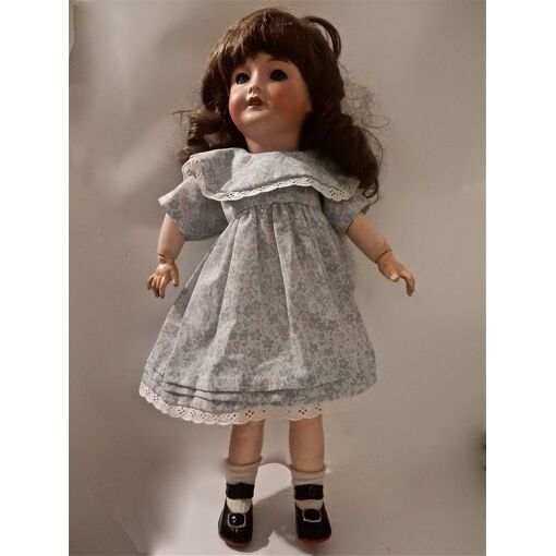 Ancienne Poupee Tete Porcelaine 29 Cm Ces Habits En Papier Crepon En
