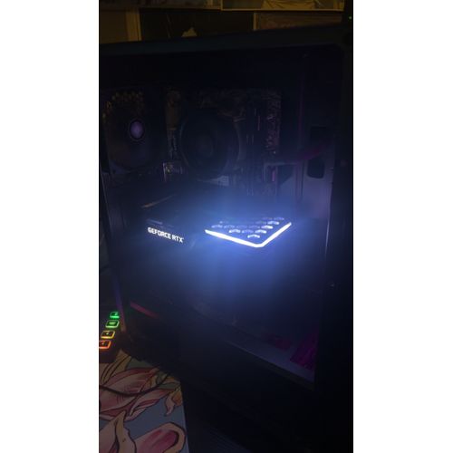 PC Gamer AMD Ryzen 5 5600 - 4.4 Ghz - Ram 16 Go - SSD 1 To