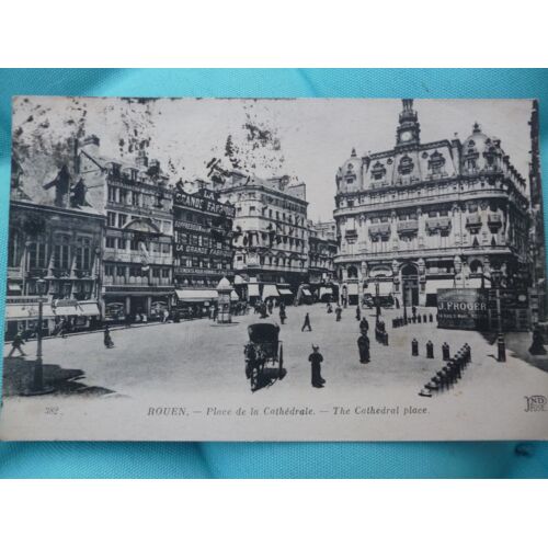 Rouen Place De La Cathédrale