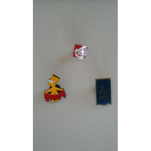 Lot De 3 Pins De Collection 