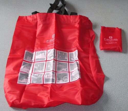 Petit Sac D'appoint En Nylon Rouge Qui Se Range Dans Une Pochette Fermant Par Scratch - Marqué Fiducial Office Solutions- 2 Anses De Portage Déplié - 40x42cm - Mousqueton De Fixation