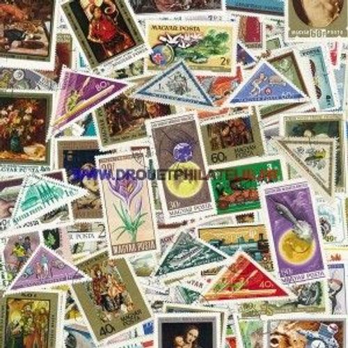 Hongrie Grand Format 200 Timbres Differents Obliteres