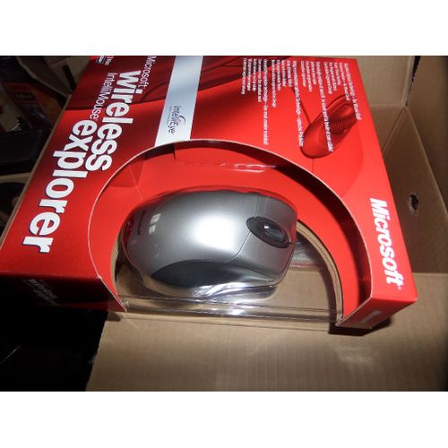 Microsoft Wireless IntelliMouse Explorer - Souris - optique - 5 boutons - sans fil - récepteur sans fil USB - gris métallisé