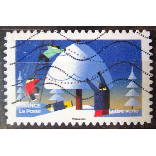 2022. Adh2221: Pingouin Décorant Un Arbre.