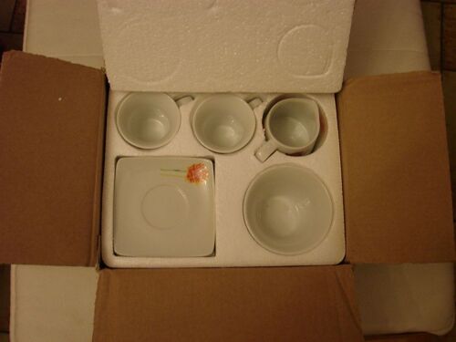 Tête À Tête, Deux Tasse À Café, 2 Sous Tasses, Pot À Lait, Sucrier, Décor Fleurs