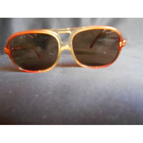 Ancienne Lunettes Solaires Armor Pour Femme/21