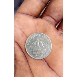 Salut, Bonjour À Tous Le Monde, Je M'Appelle Aminou Sali Dit Ams. Je Possède Une Pièce De Gustaf Carl Xvi 2004 För Severige, C'Est À Dire 1krona