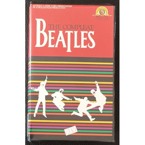 Beatles (The Compleat) Les Plus Grands Succès Des Beatles (Lennon / Mc Cartney / G Harrison / Ringo Star) Rock And Roll Music / Sgt Pepper's .. - V.H.S. 1982 Mgm/Ua - Boutique Axonalix