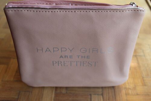 Jolie Petite Pochette Neuve Rose Galerie Lafayette "Happy Girl ".