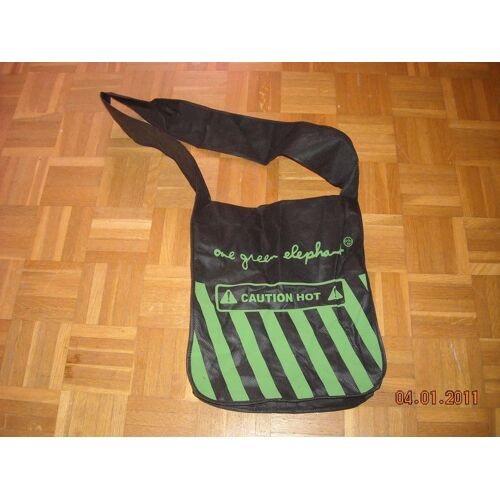 Sac À Bandoulière Autre Noir Motifs Verts Dimensions :38x32x10 Cm