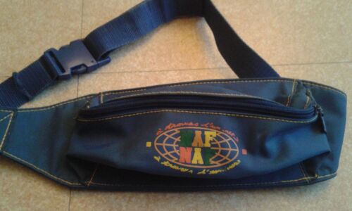 Banane Naf Naf Bleue