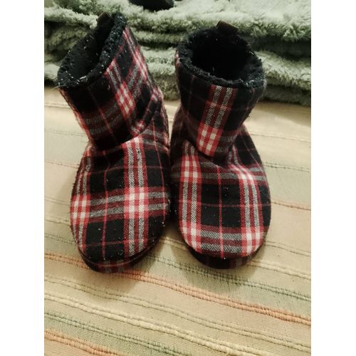 Chaussons Fourrés A Carreaux Colorés 29.