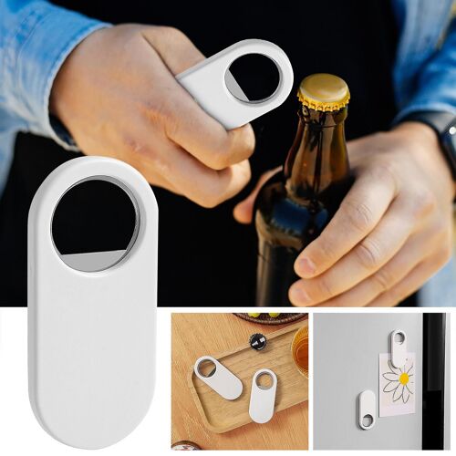 Le Réfrigérateur Est Collé Avec Un Ouvre-Bouteille, Un Pilote De Bière Japonais, Un Aimant Magnétique, Un Ouvre-Bouteille Créatif Personnalisé Et Un