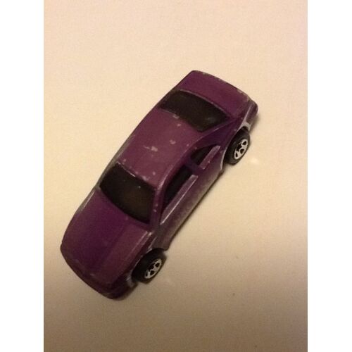 Hot wheels coupe violet