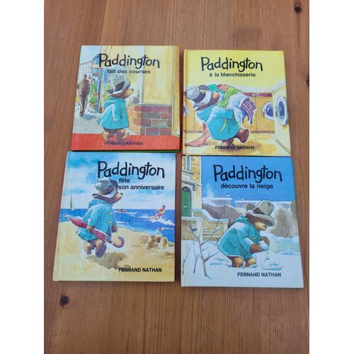 Lot De Quatre Livres De Paddington A La Blanchisserie – Fête Son Anniversaire – Découvre La Neige – Fait Des Courses Mini-Livres En Relief De Fernand Nathan