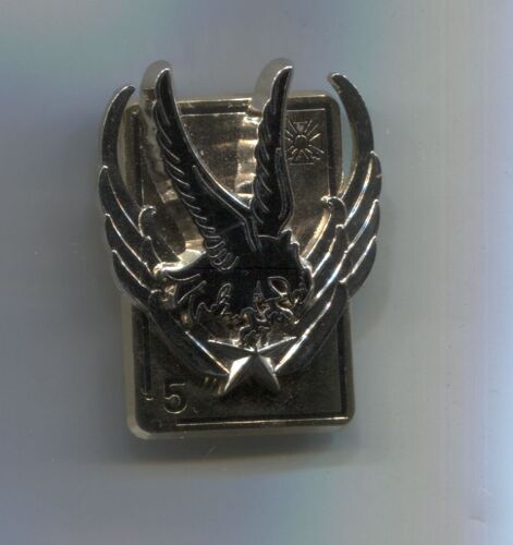 Insigne 5ème Régiment D'hélicoptères De Combat ( Arthus Bertrand Pour Les Éditions Atlas)