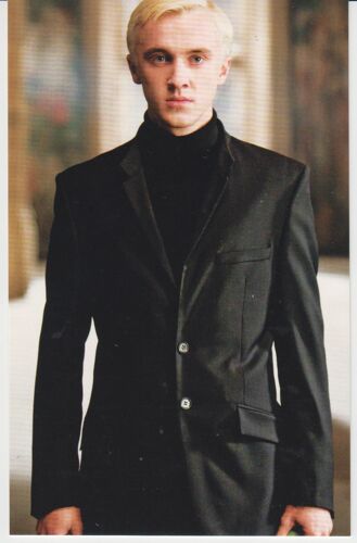 Cp " Harry Potter Et Le Prince De Sang Mêlé : Drago Malefoy " .