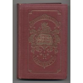 Trois Enfants Et Un Perroquet