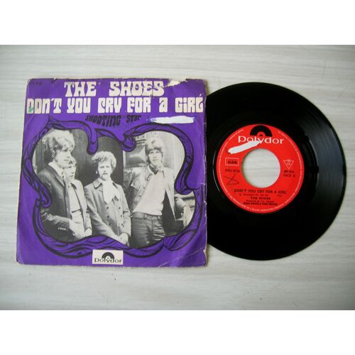Don't You Cry For A Girl/Shooting Star