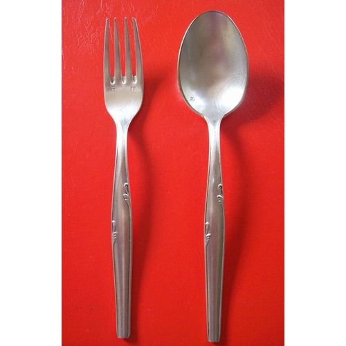 Couverts Pour Enfant - Bébé En Métal Argenté (Cuillère Et Fourchette) - 17 Cm - Début Années 70