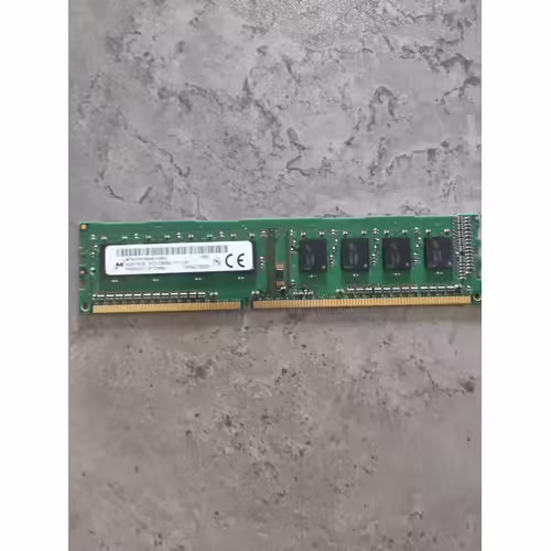 Micron - DDR3 - 4 Go - DIMM 240 broches - 1600 MHz / PC3-12800 - CL11 - 1.5 V - mémoire sans tampon - non ECC