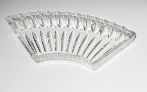 Coupelle En Verre En Forme Demi Éventail Pour Grignotage Apéritif