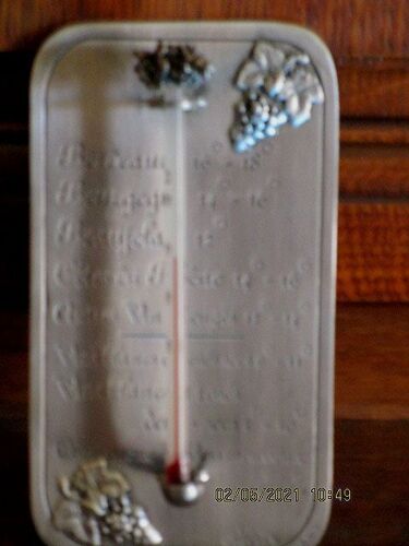 Thermomètre À Vin (En Verre Gradué) Sur Support En Étain