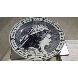 Marie Antoinette 1755-1793 Diam. 40cms Plat Pour Service Ou Déco