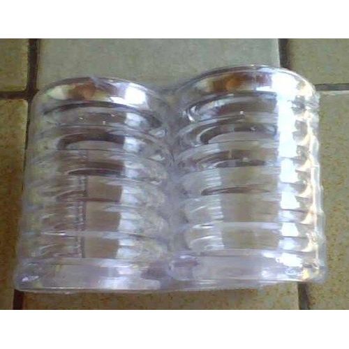 Salière Et  Poivrière En Plastique Transparent -  Neuves Sous Blister