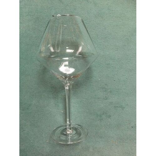 Carafe À Décanter En Forme De Verre À Pied - Oenomust