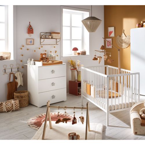 Chambre complète bébé avec lit 120x60cm à barreauxet commode à langer 3 tiroirs